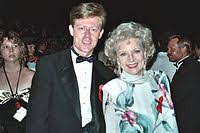 Then, she married lane allen, a hollywood agent but this marriage too ended in divorce in 1949. Betty White Facts For Kids Kidzsearch Com