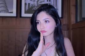 Alya Vural (zeydcarey) kimdir? Kaç yaşında, sevgilisi kim? - Ortadoğu  Gazetesi