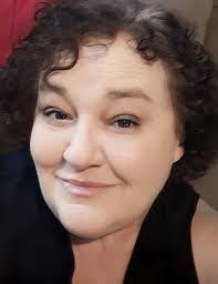 Rachael Kiser's Instagram, Twitter & Facebook