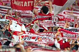 Aktuelle spiele, liveticker und ergebnisse nachlesen. Spott Uber Vfb Stuttgart Weihnachtspulli Fast Wie Weihnachten Mit Den Grisworlds Vfb Stuttgart Stuttgarter Zeitung