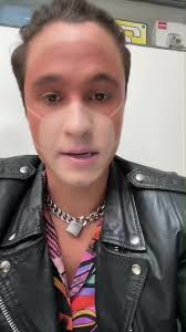 Michael Ronda: Novias, Amigos y Rumores