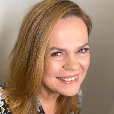 Renee Hudson (@reneehuddo)