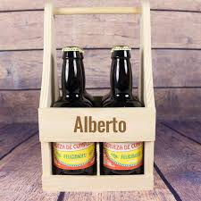 Esta botella para cervezas artesanas incluye tapón mecánico, para una mayor seguridad y para mantener la cerveza por más tiempo. Pack De Cervezas Personalizadas Para Cumpleanos