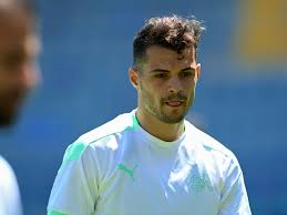 22,00 m €* sep 27, 1992 in basel.granit xhaka is the brother of taulant xhaka (fc basel 1893). Vor Elfmeterschiessen Schweizer Xhaka Trinkt Demonstrativ Aus Cola Flasche
