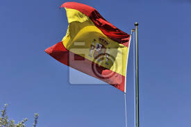 Links im gelben streifen ist das spanische wappen zu. Spanische Flagge Weht Im Wind Madrid Spanien Europa Fototapete Fototapeten Myloview De
