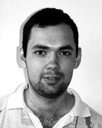 Broadband amplification of 800-nm pulses with a combination of negatively  and positively chirped pulse amplification