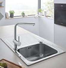 Grohe K500 Eine Praktische Spule Fur Ihre Kuche Ist Die Aus Der Serie K500 Von Grohe Mit Grosser Abtropfflache Auf Der Linken Kuchenspule Kuche Kuchen Design