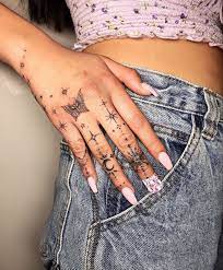 Pin By Shianne On Tats Hand Tattoos Tattoos Hand Tattoos For Women