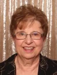 Jacqueline Bates's Instagram, Twitter & Facebook