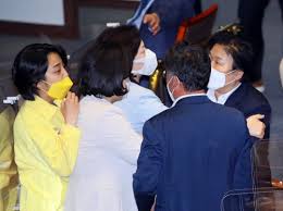 Check spelling or type a new query. ë¥˜í˜¸ì • ë‹¹ì‹  ë¬¸ì •ë³µ ì•¼ ê°ížˆ ì‚¿ëŒ€ì§ˆê³¼ ê³ ì„± ì˜¤ê°„ ë³¸íšŒì˜ìž¥