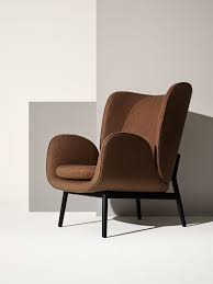 Enclose Leather Lounge Chair Furniture Furniture Upholstery