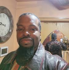 Does anybody know where I can find the 1/4 scale version of this?