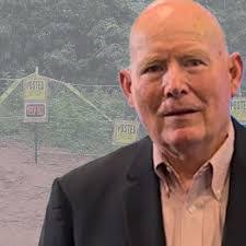 Jeb Ball's Instagram, Twitter & Facebook