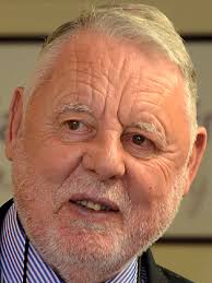 Terry Waite, Change, Risk & Uncertainty speaker, CSR, Philanthropy & Third  Sector speaker, Culture & Humanities speaker, Motivation & Inspiration  speaker, Motivational speaker, Motivation & Inspirational speaker, Culture,  Arts & Epistemology speaker,
