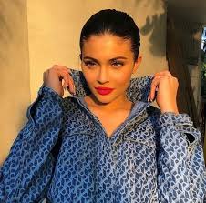 Egg picture becomes most liked instagram post of all time, defeats kylie jenner's record. No Kylie Jenner Is Not The World S Most Popular Designer Dazed