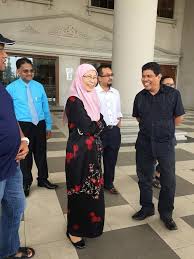 Kompleks mahkamah syariah kuala lumpur. Di Mahkamah Tinggi Jalan Duta Hari Dr Wan Azizah Wan Ismail Facebook