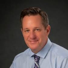 Lynne Neumann's Instagram, Twitter & Facebook