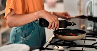 From natural materials to synthetic alternatives, here are thirteen ideas to get you started. This Is The Healthiest Oil For The Kitchen For Hot And Cold Dishes Cooking Eating Netherlands News Live