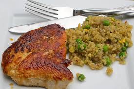 These 50 meals under 300 calories are scrumptious as can be! 15 Dinners Under 300 Calories That Are Loaded With Flavor