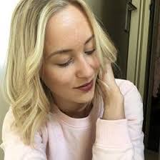 Julie Roemer's Instagram, Twitter & Facebook