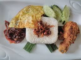 Mee siam ayam rendang & pisang goreng. Dapur Cempakasari Nasi Lemak Kukus Ayam Goreng Rangup