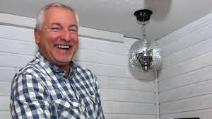 Non sai quale canzone stanno suonando in radio? Mutig Im Horfunk Der Rebell Von Bayern 3 Starnberg Sz De