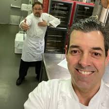 Louis Charest's Instagram, Twitter & Facebook