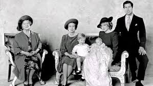 Fashionable and comfortable maternity clothes from queen mum especially for you. Queen Mum Eine Biografie In Bildern Ndr De Fernsehen Sendungen A Z Mein Nachmittag Royalty Grossbritannien