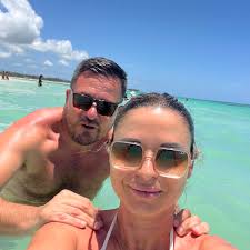 Es muy caro comprar una casa en buzios? Algo así como una posada o una casa  amplia? Los leo