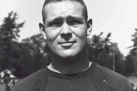 An Ex-NFL Lineman Turned the Tide of the Battle of Hue By Reading the  Manuals