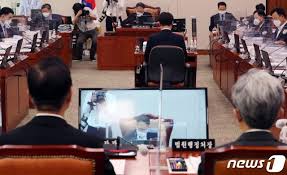 그러나 섣불리 모든 국경일을 쉬게 되면 소규모 사업장에 부작용이 있다고 판단해서 공휴일 확대는 단계적으로 적용할. ëŒ€ì²´ê³µíœ´ì¼ í™•ëŒ€ë²• ë²•ì‚¬ìœ„ í†µê³¼ 29ì¼ ë³¸íšŒì˜ ì²˜ë¦¬ ìœ ë ¥ ë‰´ìŠ¤ ë™ì•„ë‹·ì»´