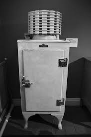 This Is A Fridge From The 1920s They Are Nothing Like We Have Now Due To The Fact They Are Much Smaller Vintage Refrigerator Vintage Appliances Vintage Stoves