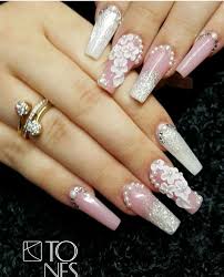 Un mundo de manicuristas apasionada por su arte y estilo en este espacio encontrarás ideas, diseños, decoración, espacios y. Unas Acrilicas Disenos 2019 Rosas Unas Acrilicas