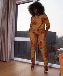 Voici 14 styles de vêtements à base de pagne, pris sur pinterest pour vous. 50 Tenues En Pagne Pour Hommes Femmes Et Enfants Silence Brise