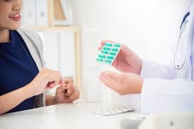 Obat alami sakit gigi apa sajakah yang terbilang ampuh dalam menyembuhkan? Daftar Pilihan Obat Antibiotik Untuk Sakit Gigi Naluri Id