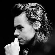 Harry styles finally reveals what it's going to take for him to cut off his long hair. 45 Harry Styles Haircut Styles For Every Direction Menhairstylist Com