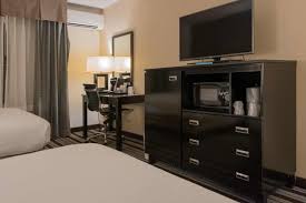 Conveniently located 1/4 mi from border crossing. Holiday Inn Express San Diego Airport Old Town Go San Diego