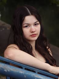 Elsa Green (@elsaleannegreen) • Instagram photos and videos