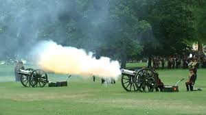 Gun salutes marking the death of the duke of edinburgh are to take place across the uk, in gibraltar and at sea. Hac And Rha Fire 185 Rounds During Salutes The Military Times