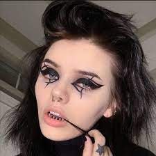 Xowie Jones On Instagram Alternative Makeup Edgy Makeup Creative Makeup Looks Pencil eyeliner works best for this technique. alternative makeup