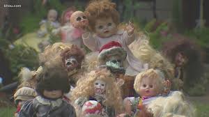 Nubie is the home of modern baby & children's furniture. Katy Couple Turns Home Into Island Of The Dolls For Halloween Khou Com