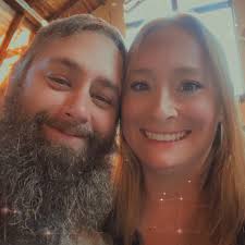 Removing wallpaper border in a camper