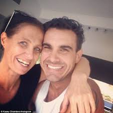 Kasey Chambers shares apartment with current and ex-boyfriends for  Bluesfest trip