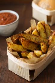 Potatos Croustillantes Sans Friture Cuites Au Four Avec Ou Sans Huile Recette En 2020 Croustillant Pommes De Terre Croustillantes Recette Frites Au Four