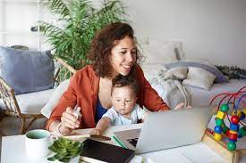 Mütter die zu hause bleiben machen sich immer mehr sorgen, dass man sie für diese entscheidung verurteilt. Als Mutter Von Zu Hause Geld Verdienen Aber Wie Meinbaby123 De