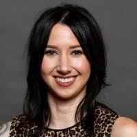 Lauren Wenner's Instagram, Twitter & Facebook