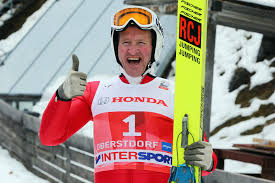 Тэрон эджертон, хью джекман, том костелло, джо хартли. The Underdog Story Of Eddie The Eagle Cnn Video