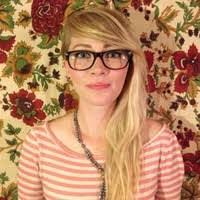 Elizabeth Marlow's Instagram, Twitter & Facebook