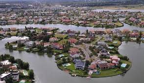 Canchas de tenis, canchas de fútbol, hockey, playón de básquet, 3 piscinas con departamento de dos ambientes en el barrio cerrado septiembre. Mapa De Barrios Cerrados Con Lagunas En El Gran Buenos Aires Norte