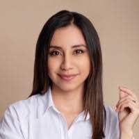 100+ perfiles de «Evelyn Torres»